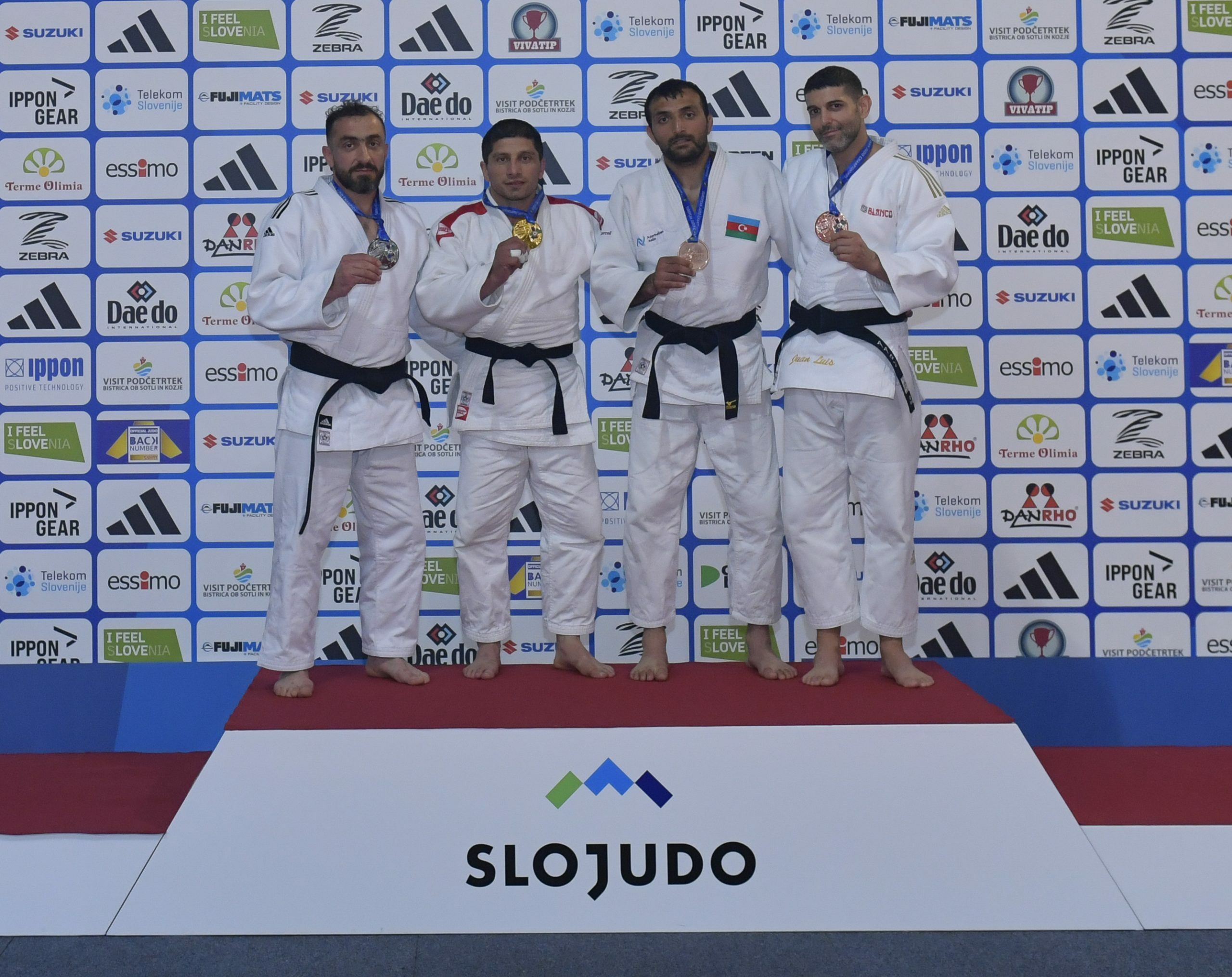 Akroman Ozdoev M2 -73kg silver